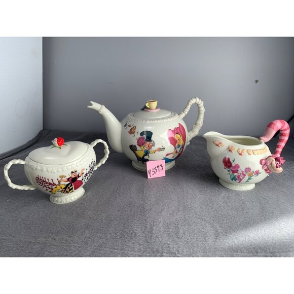 Disney Alice In Wonderland Porcelain Tea Set Teapot Sugar Bowl & Creamer Danby M - Picture 16 of 16